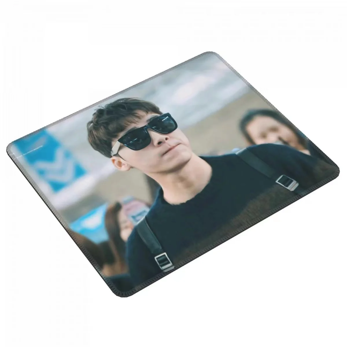 Li Yifeng HD Poster Computer R - Rubber Mat Desk บทวิจารณ์และราคา